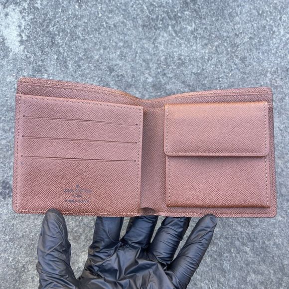 Louis Vuitton Monogram Billfold Bifold Wallet Coin Compartment - Picture 7 of 13